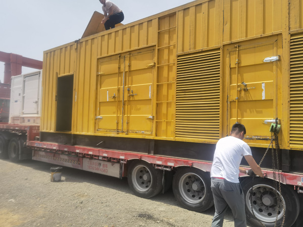 常熟除了负载情况和发动机维护，还有哪些因素会影响 200kw 柴油发电机的油耗？