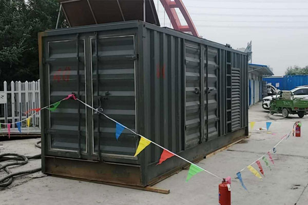 常熟发电机租赁空气滤清器多久更换一次？